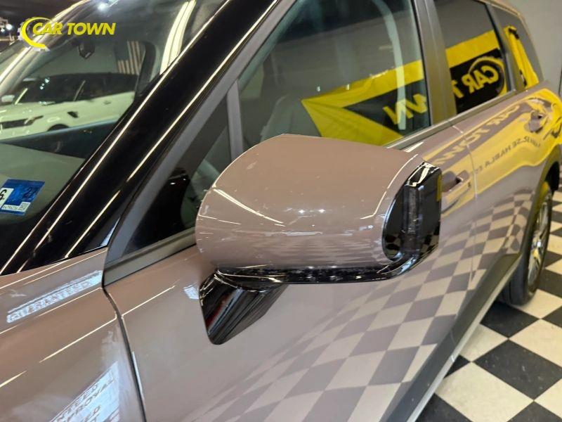 Vehicle photo 39