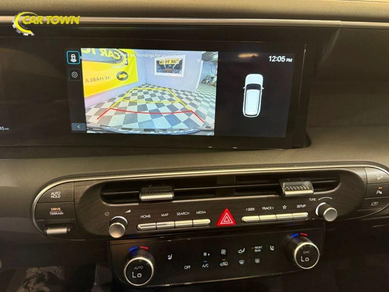 Vehicle photo 40