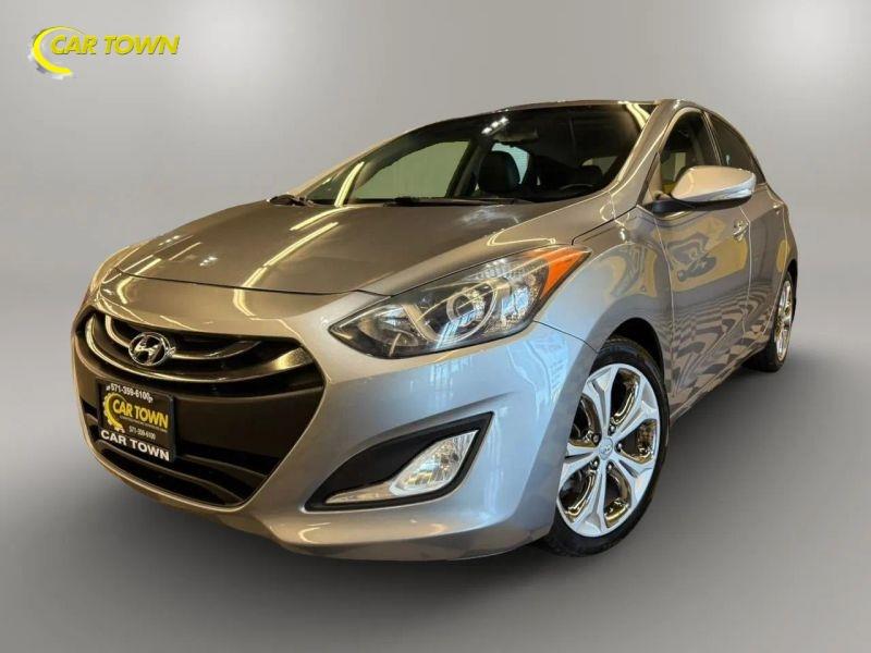 Vehicle photo 2
