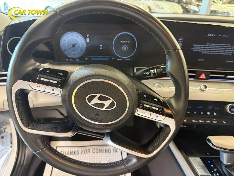 Vehicle photo 34