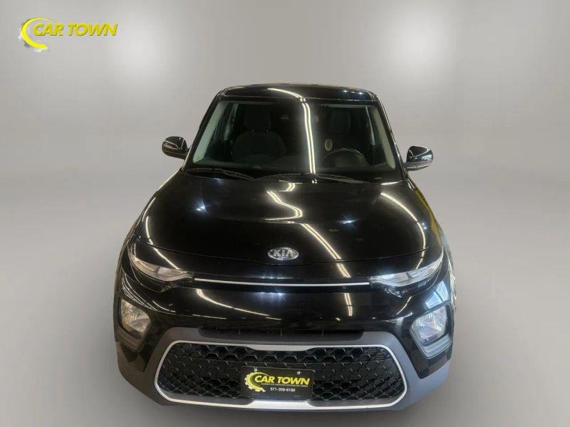 Vehicle photo 3