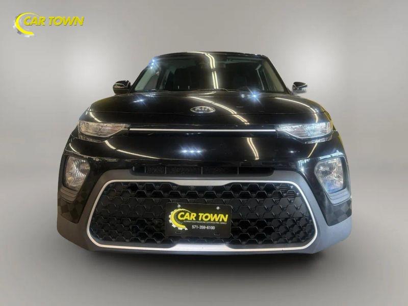 Vehicle photo 4