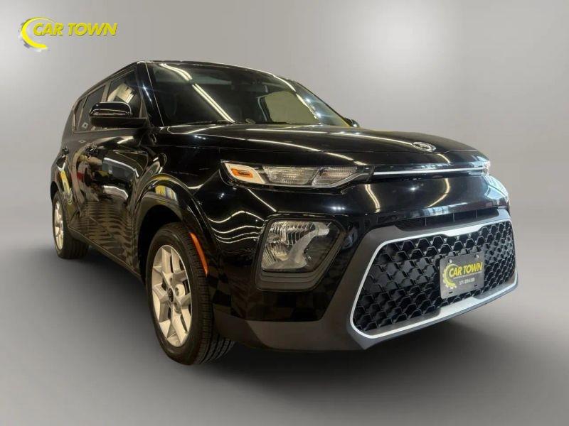 Vehicle photo 6