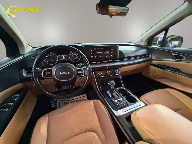 Vehicle photo 32