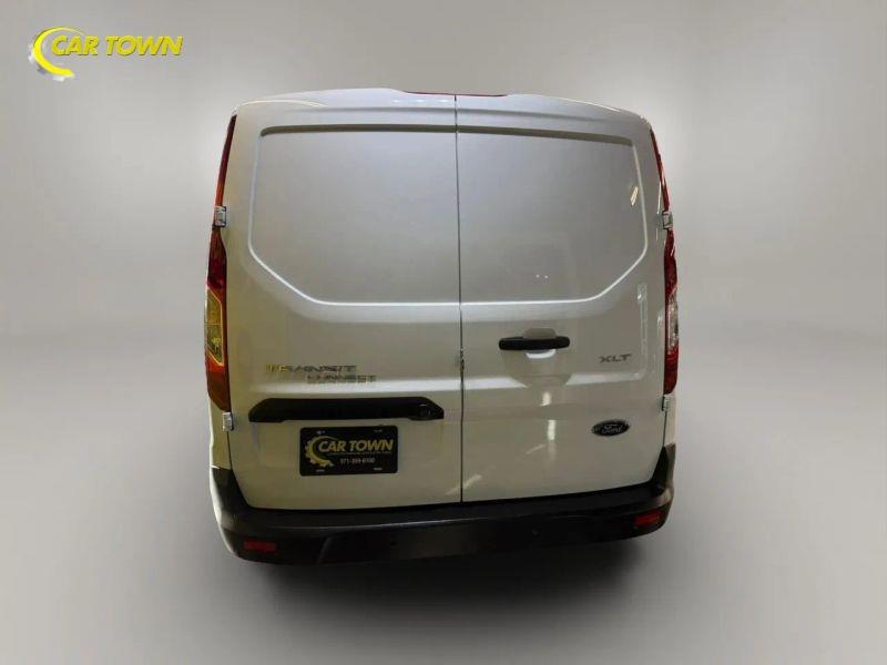 Vehicle photo 11