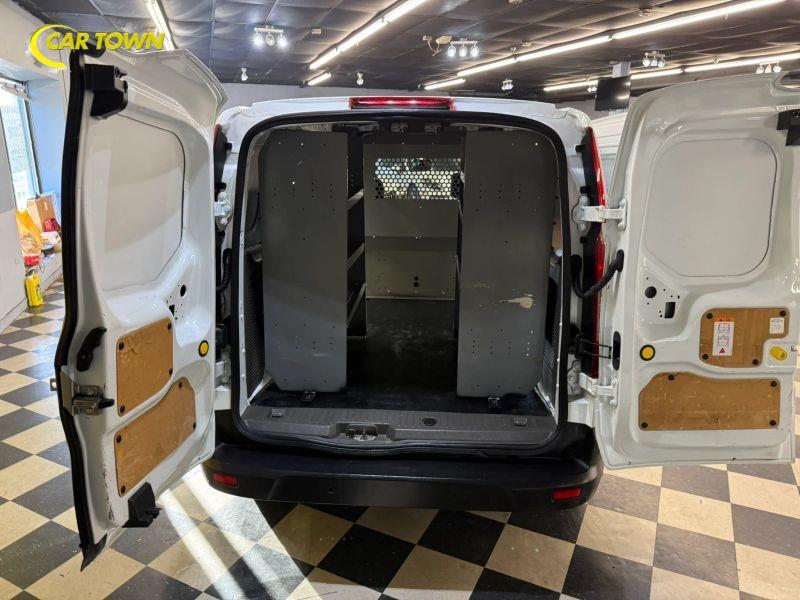 Vehicle photo 31