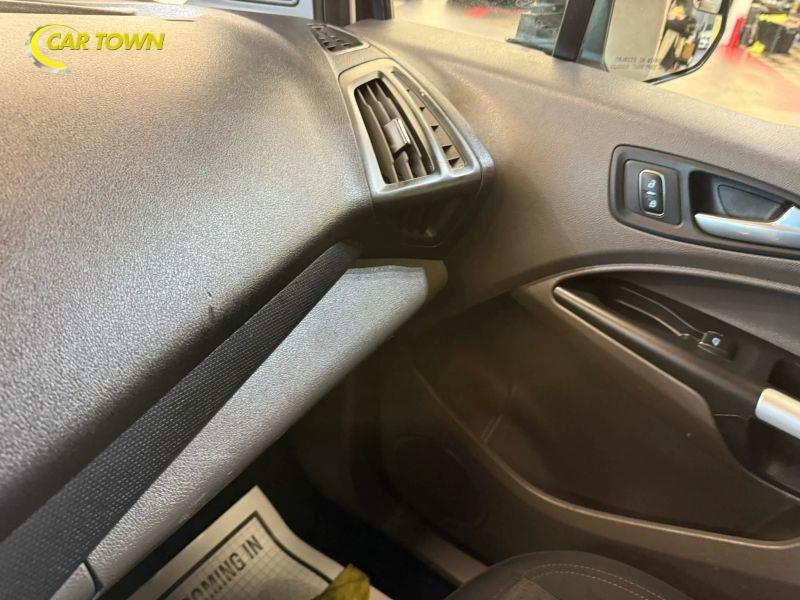 Vehicle photo 36