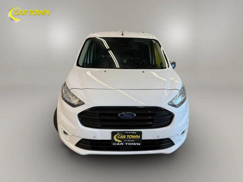 Vehicle photo 4