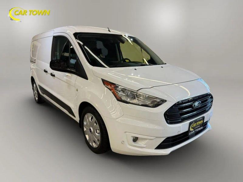 Vehicle photo 6