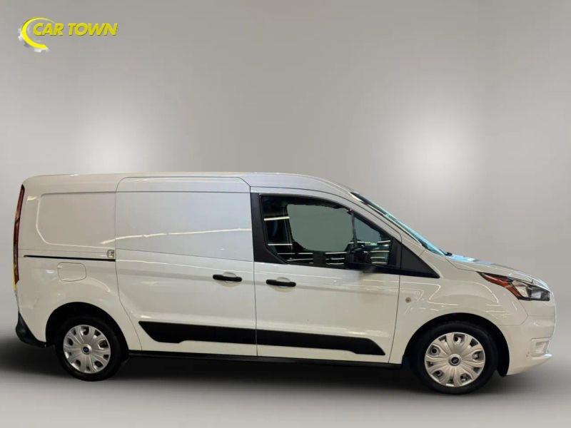 Vehicle photo 7
