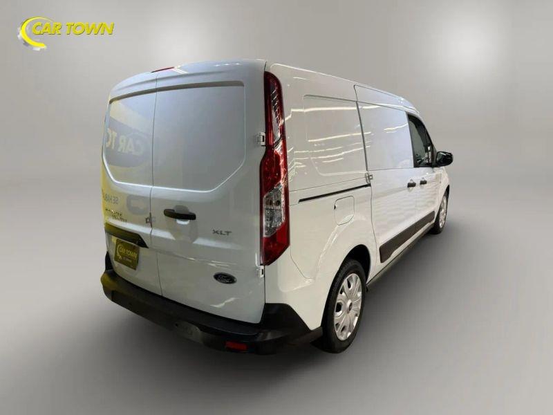 Vehicle photo 9