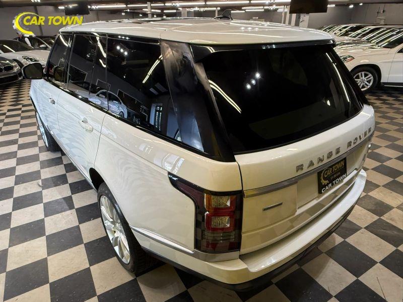 Vehicle photo 12