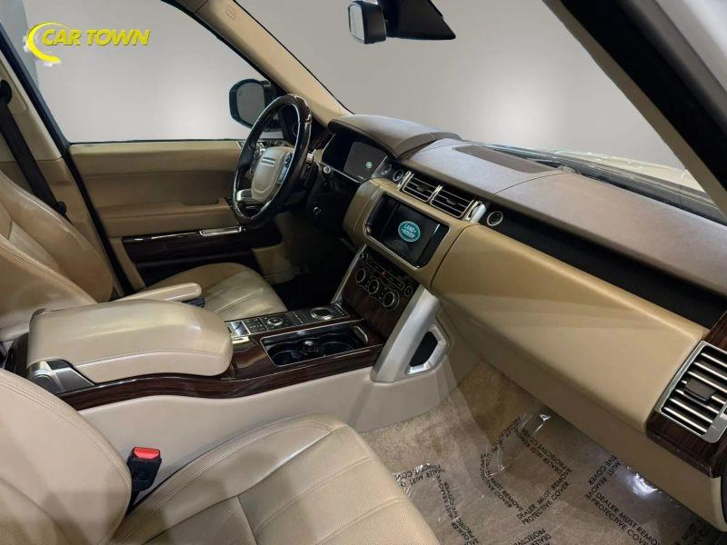 Vehicle photo 23