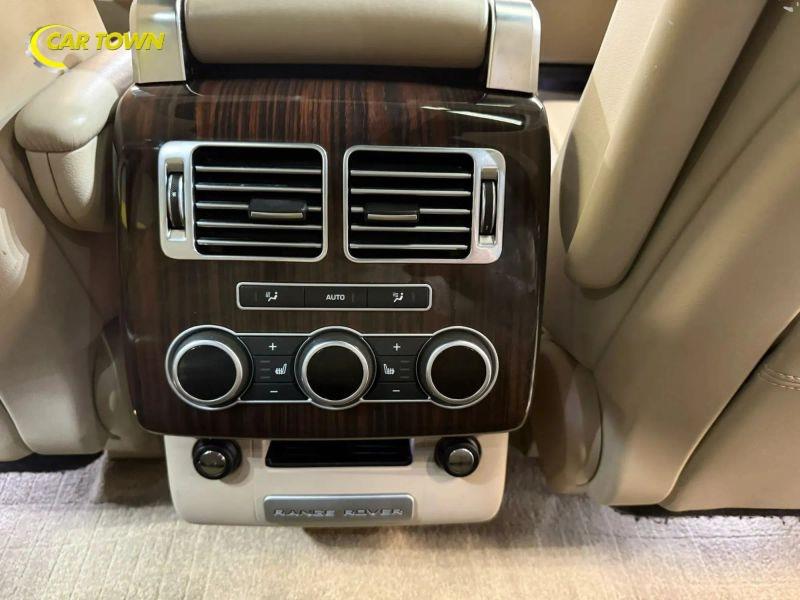 Vehicle photo 28