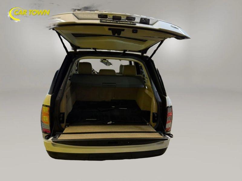 Vehicle photo 31