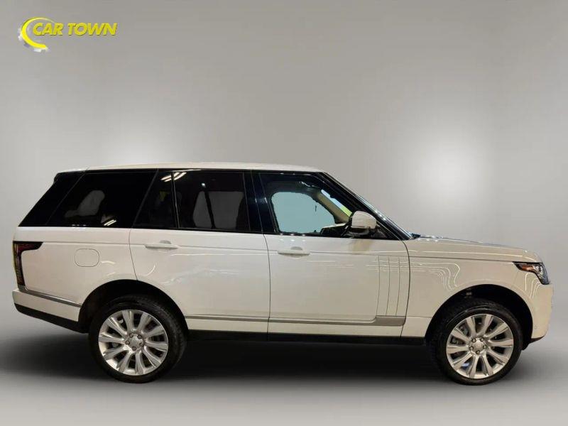 Vehicle photo 7