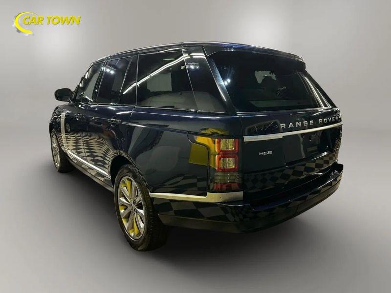 Vehicle photo 13