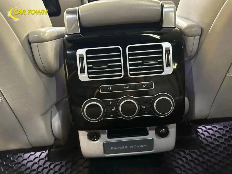 Vehicle photo 31