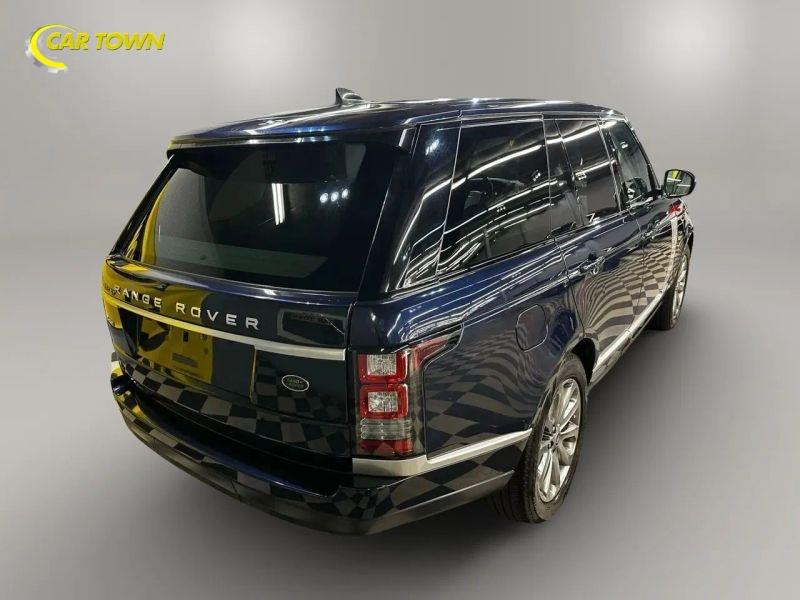 Vehicle photo 8