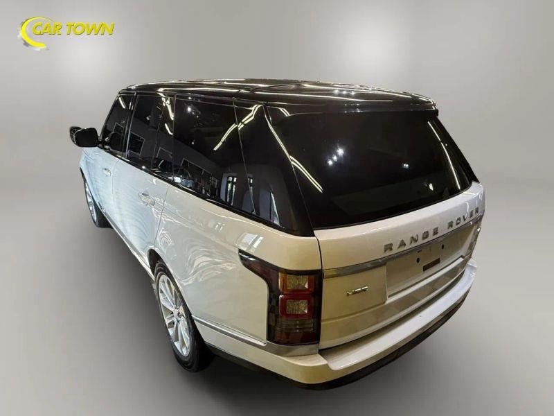 Vehicle photo 12
