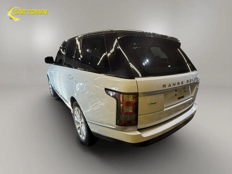 Vehicle photo 13