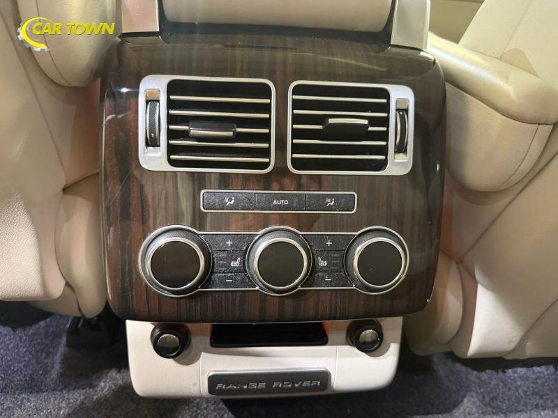 Vehicle photo 25