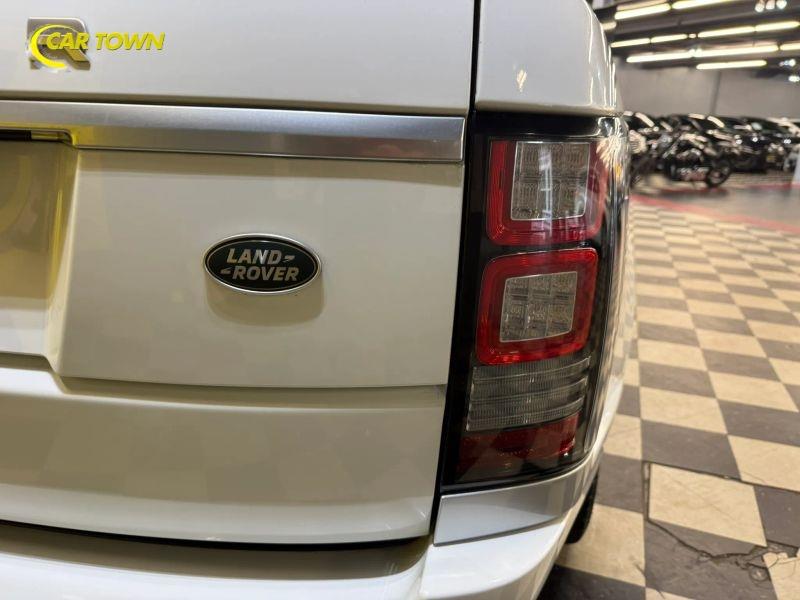 Vehicle photo 34