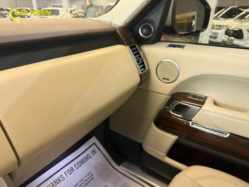Vehicle photo 41