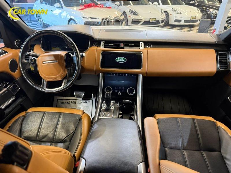 Vehicle photo 31