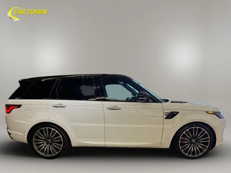 Vehicle photo 7
