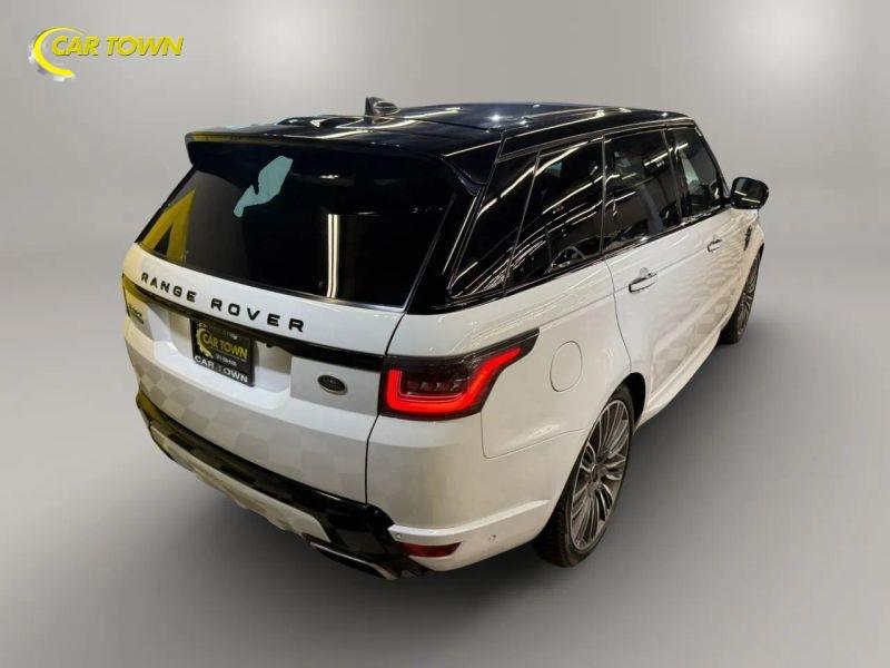 Vehicle photo 8