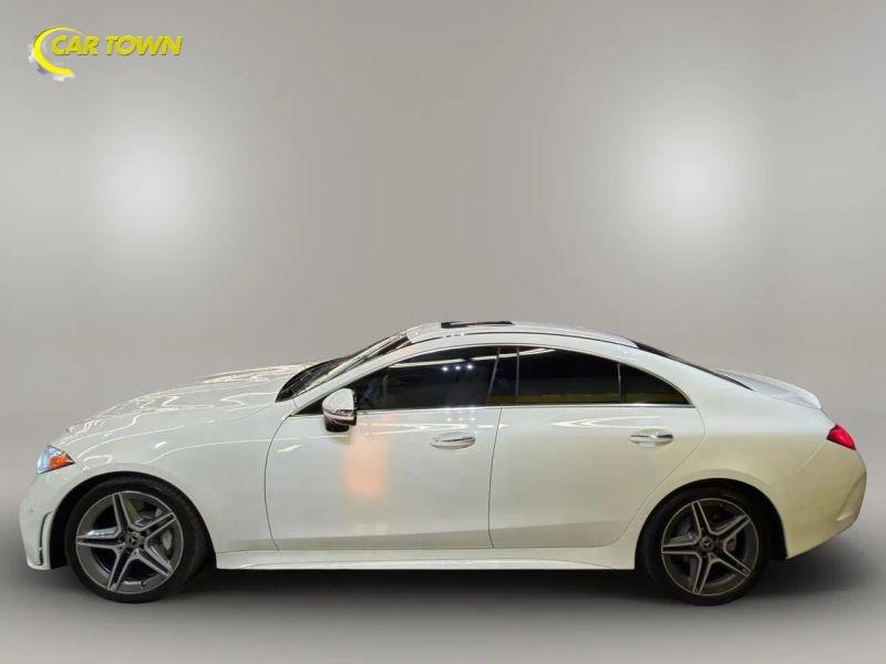 Vehicle photo 14