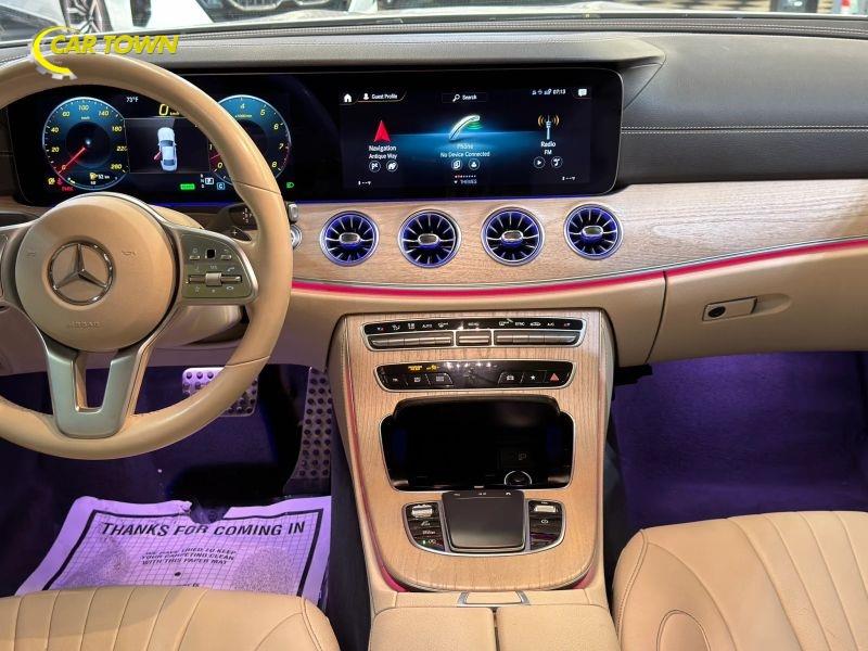Vehicle photo 31