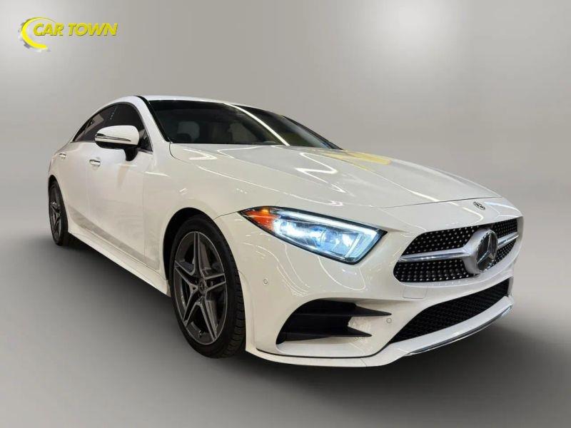 Vehicle photo 6