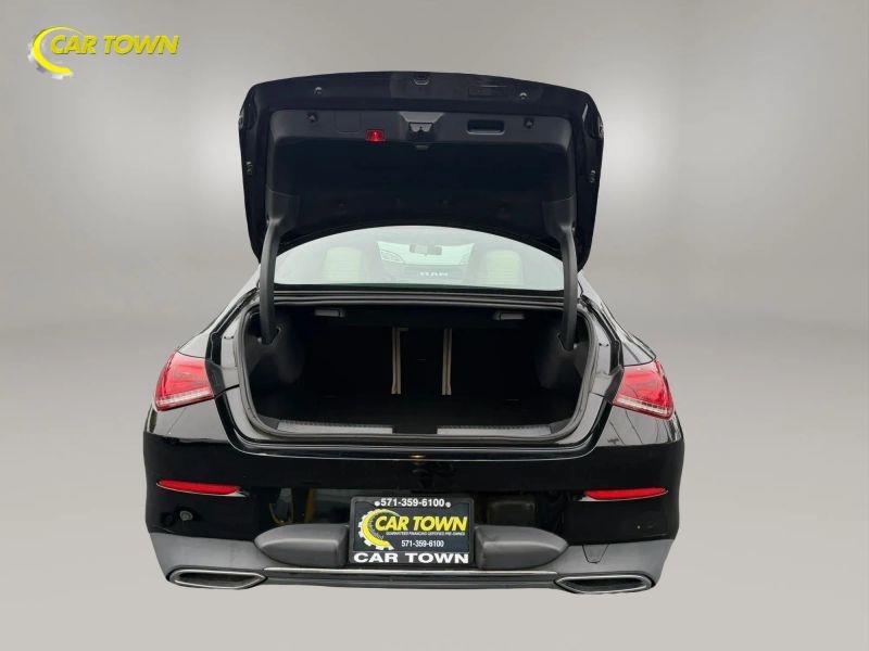 Vehicle photo 25