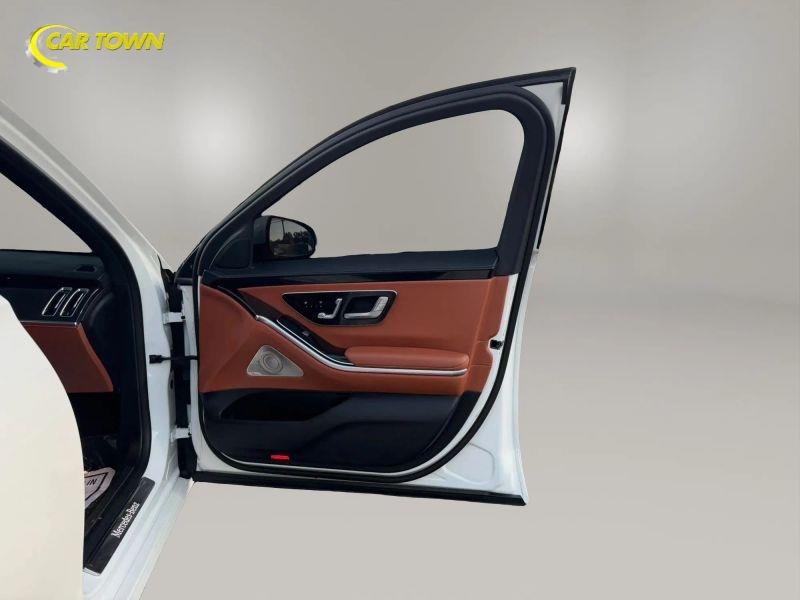 Vehicle photo 20