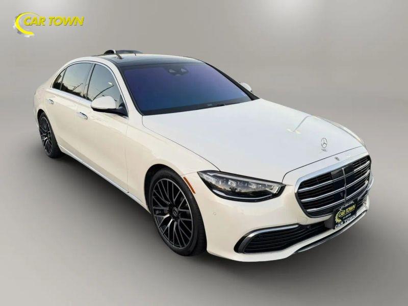 Vehicle photo 5