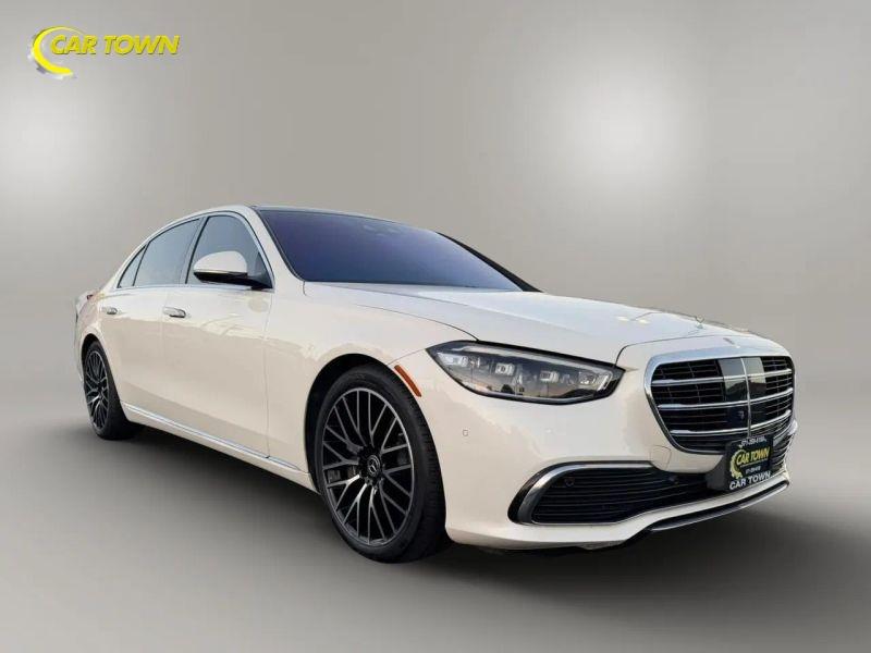 Vehicle photo 6