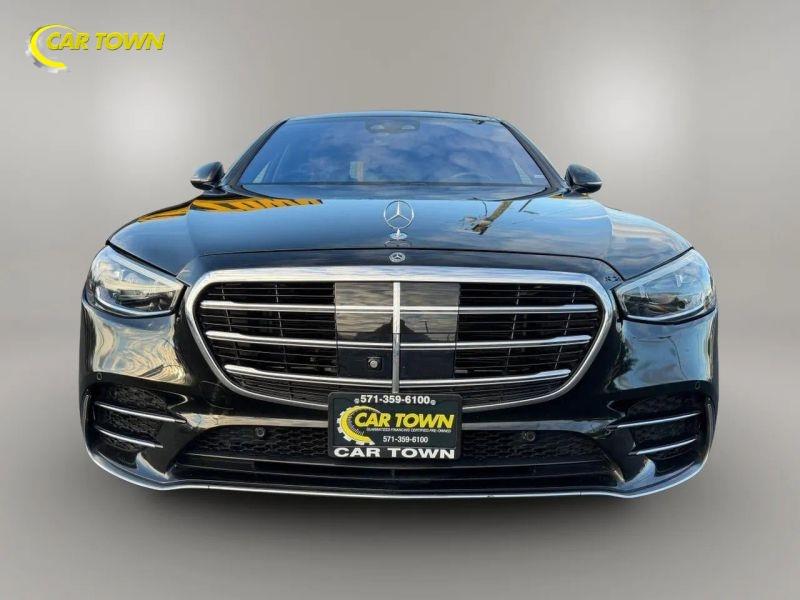 Vehicle photo 4