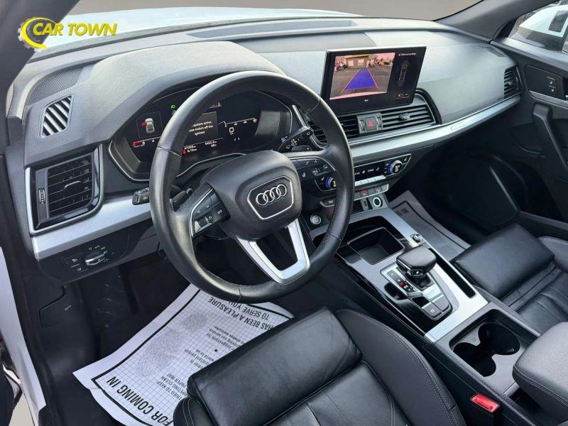 Vehicle photo 15