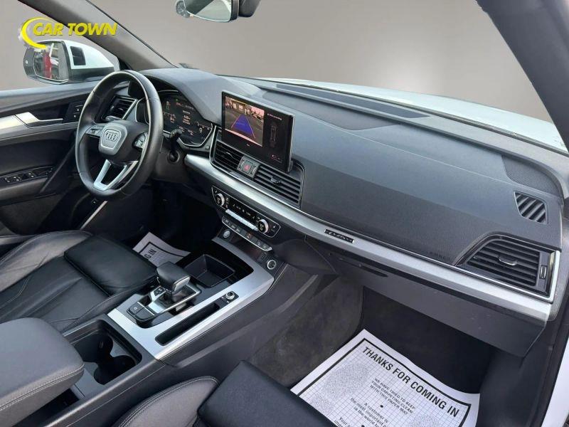 Vehicle photo 20