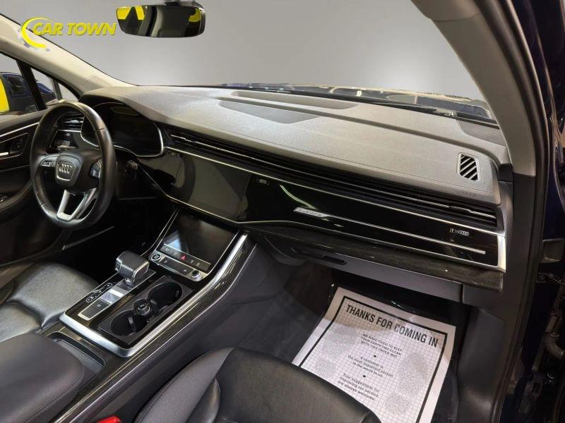 Vehicle photo 21