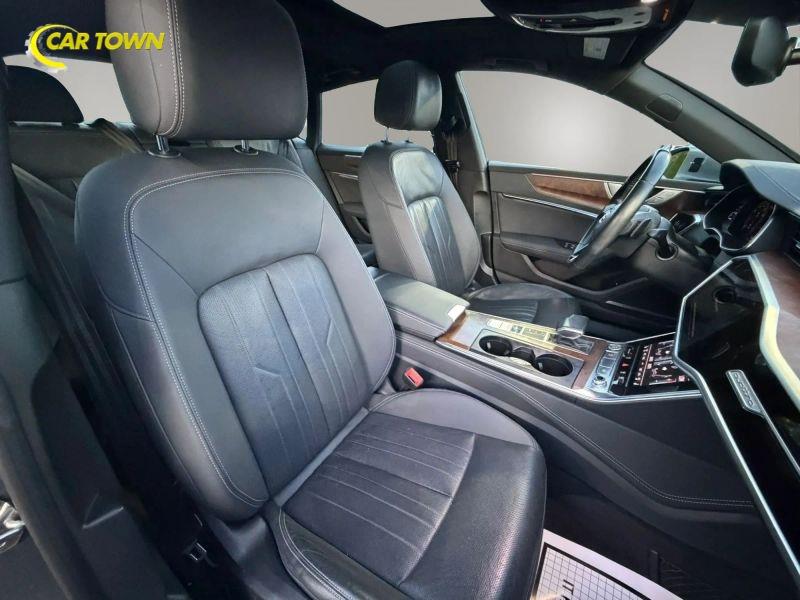 Vehicle photo 28