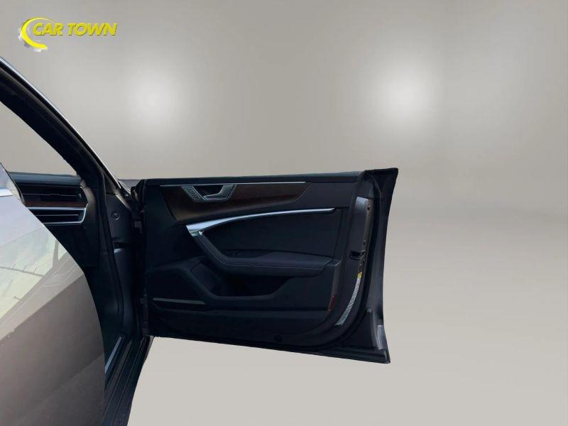 Vehicle photo 29