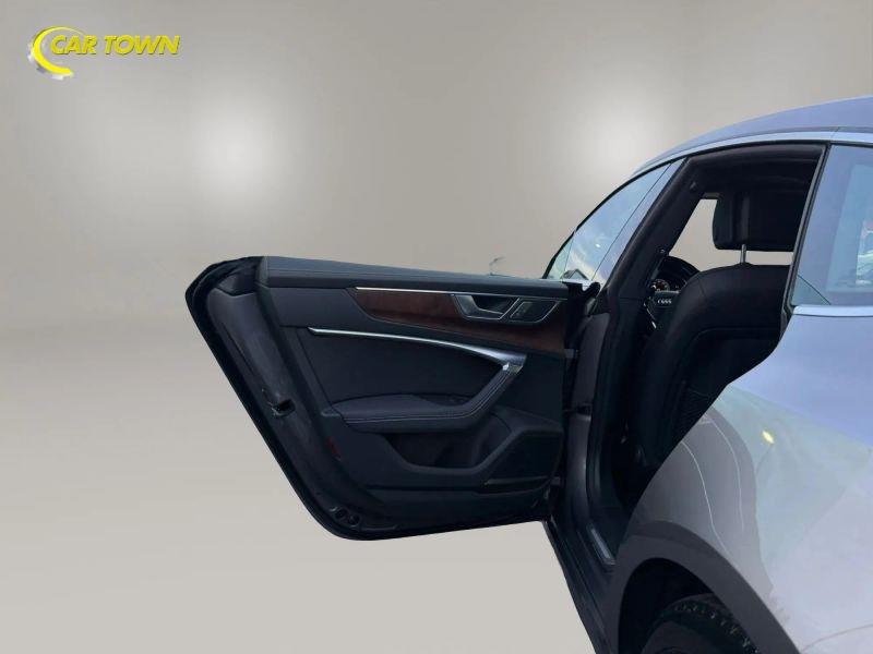 Vehicle photo 33