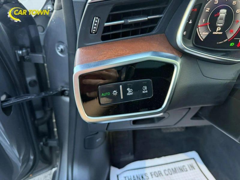 Vehicle photo 36