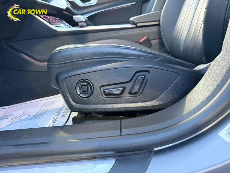 Vehicle photo 38