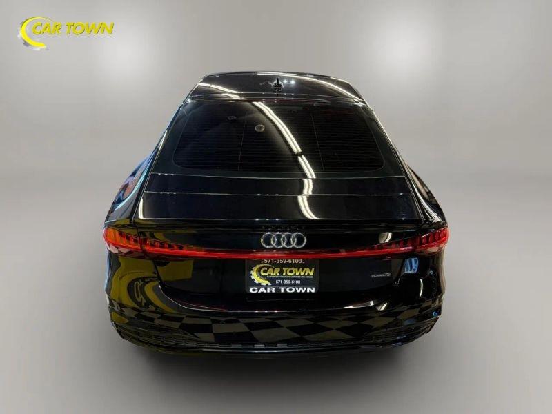 Vehicle photo 10