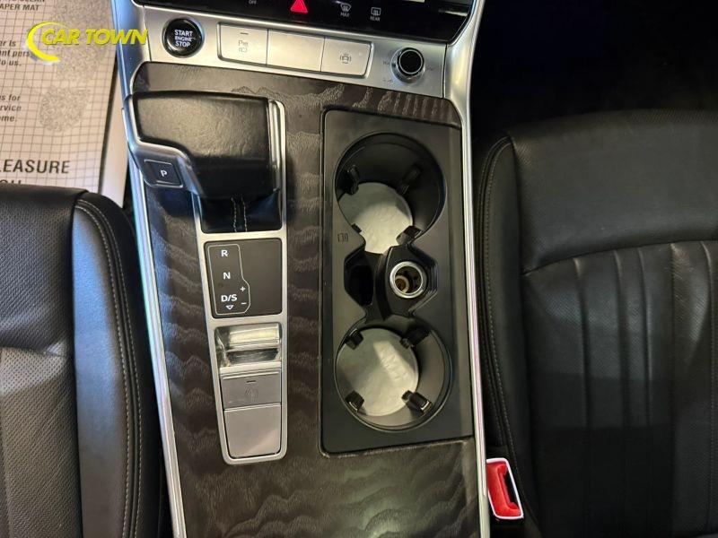 Vehicle photo 21