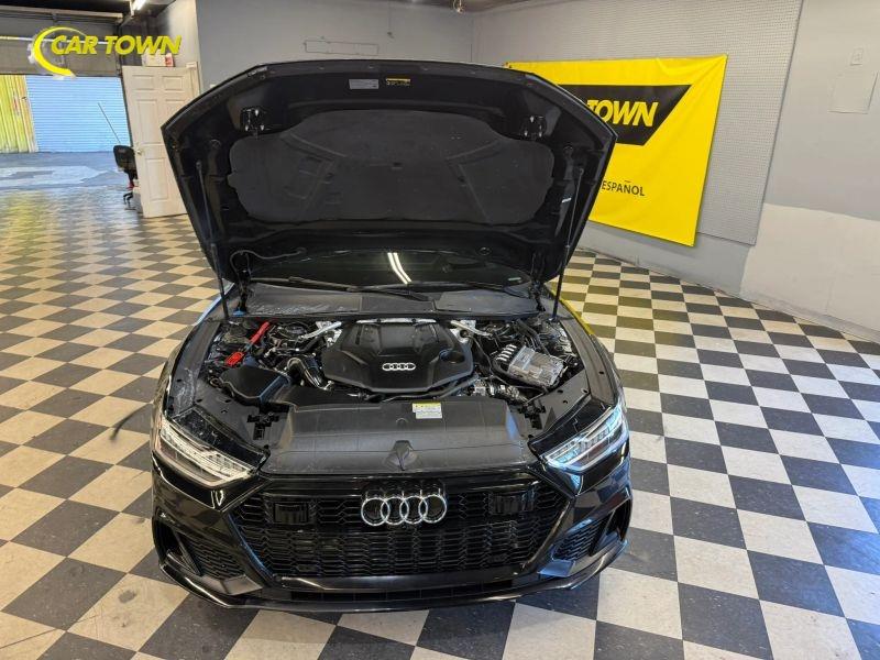 Vehicle photo 40